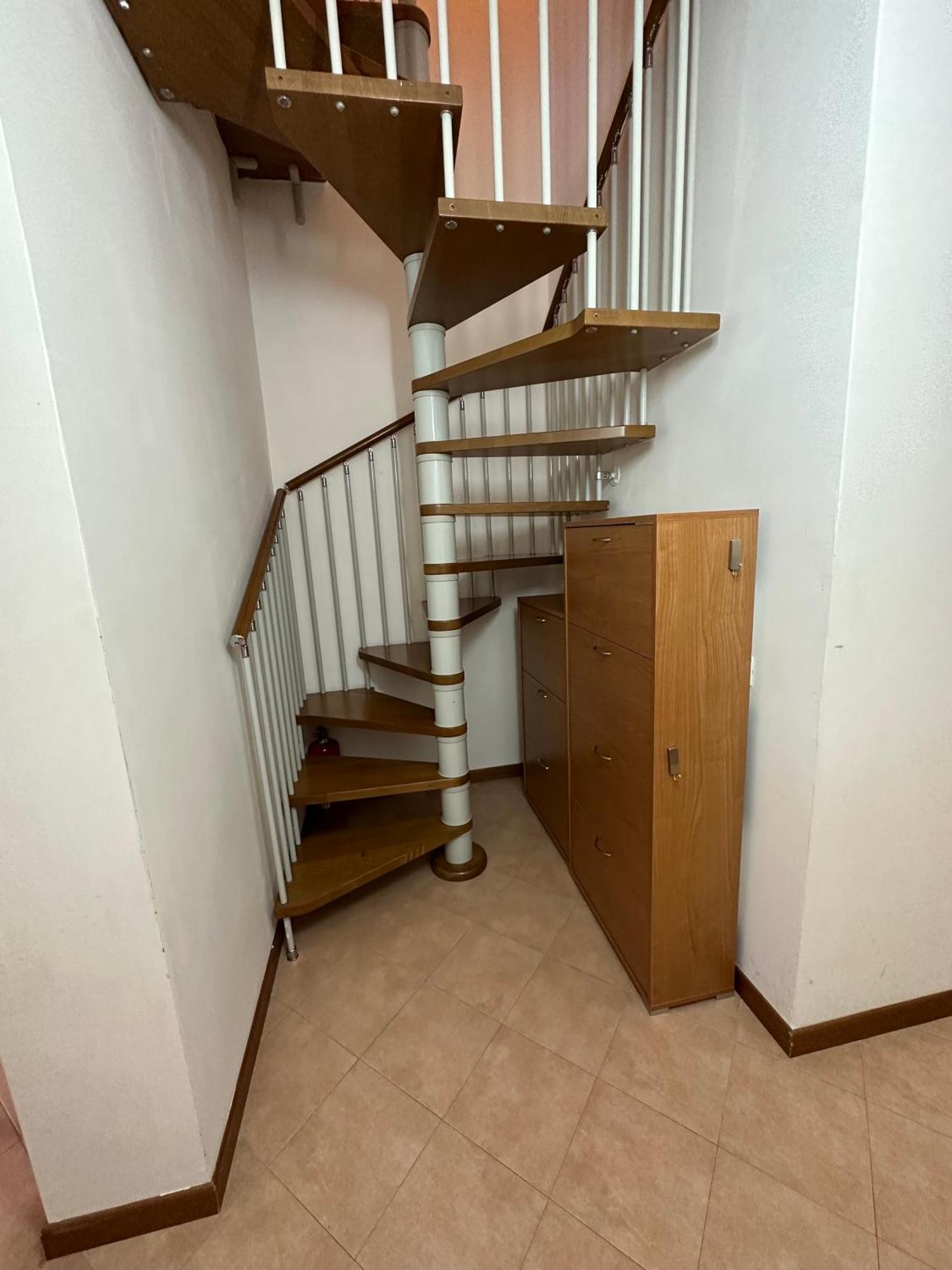 Suite Tania Fregenae Luaran gambar